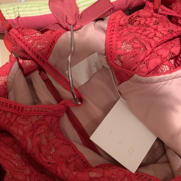 THE JETSET DIARIES RAVA LACE ROMPER SEXY SHOULDER STRAPS FRONT POCKETS LINED S - Picture 15 of 15